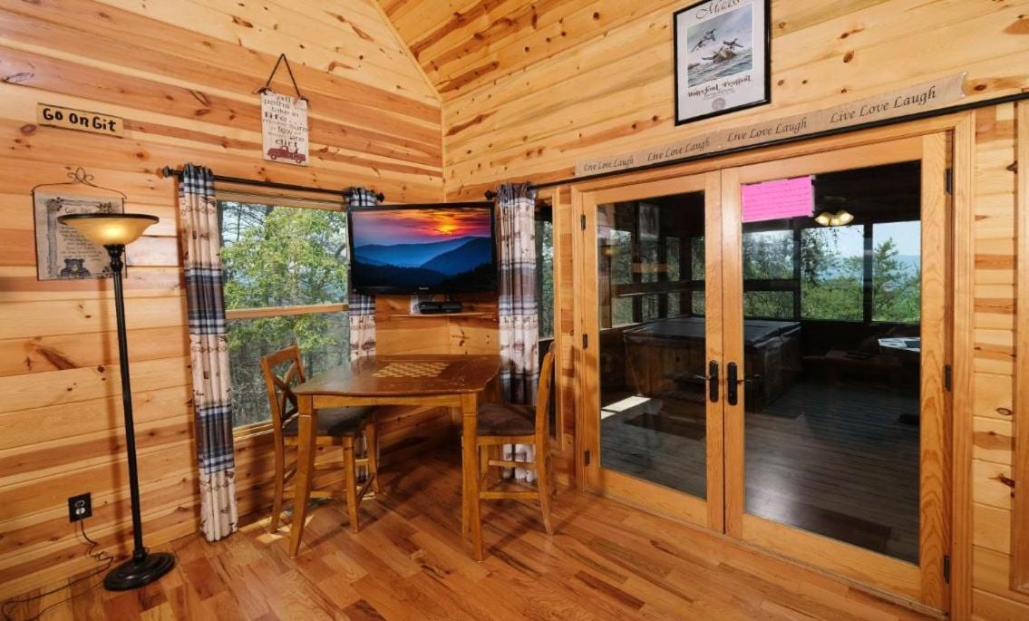 Jacksons Cabin Sevierville Exterior photo
